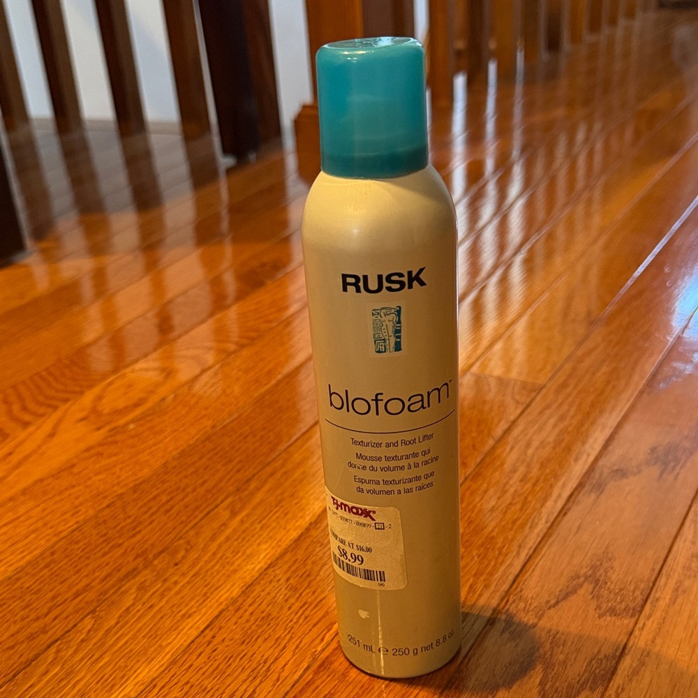 Rusk Blofoam Mousse with Blue Cap